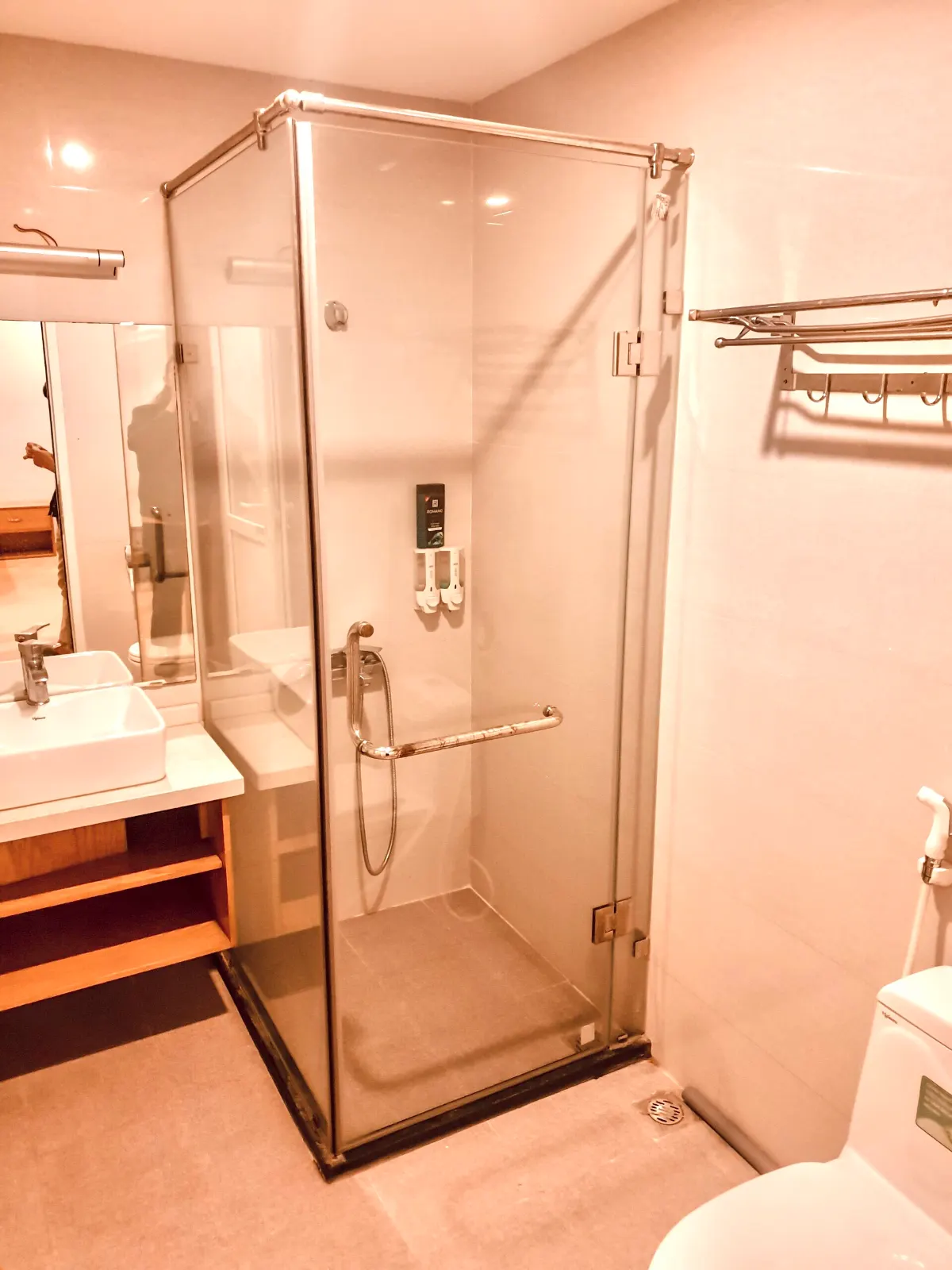 CCMN GIÁ TỐT TẠI 143 QUAN HOA