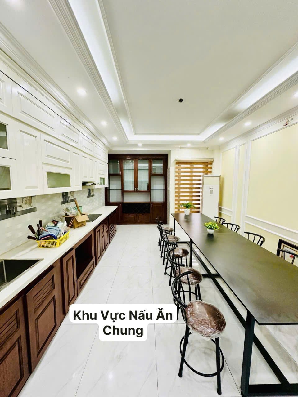 STUDIO NGÕ 196 PHÚ DIỄN