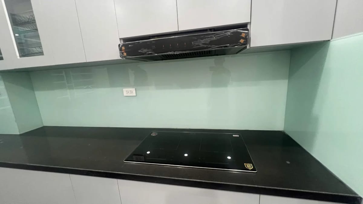 2N1K TẠI 63A NGUYỄN HOÀNG