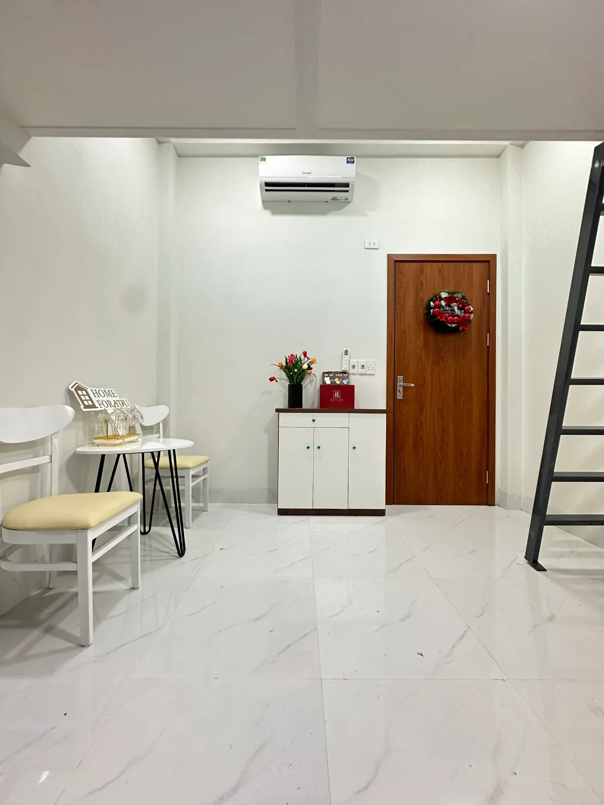 Gác xép tại Số 8E ngõ 111/18 Triều Khúc