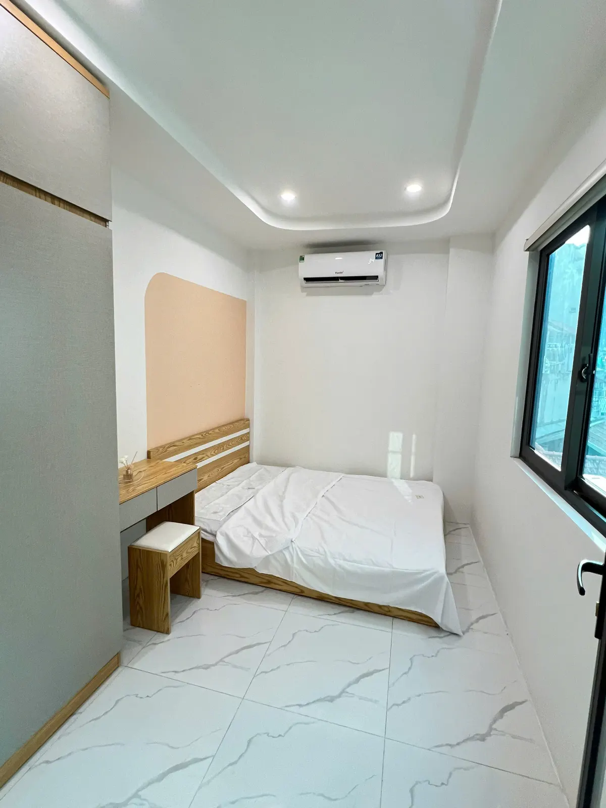 1 ngủ 1 khách tại Nhà số 6 ngách 8 ngõ 141 Quan Nhân