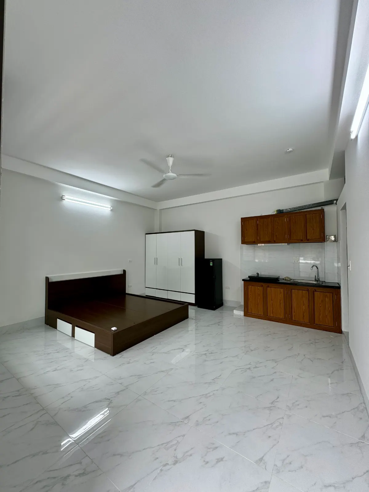 STUDIO HIỆN ĐẠI TẠI 255 NGÁCH 42 CẦU GIẤY
