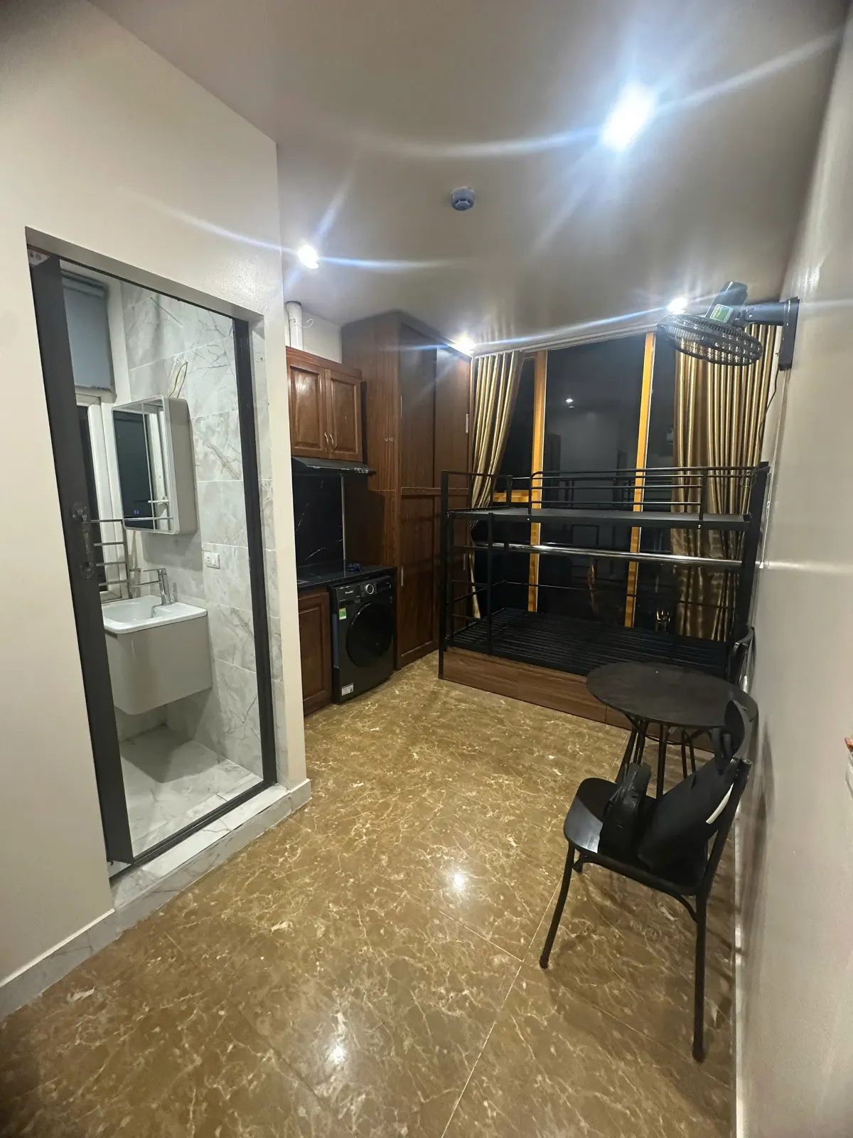 STUDIO GẦN BÁCH KINH XÂY - 99 TRƯƠNG ĐỊNH