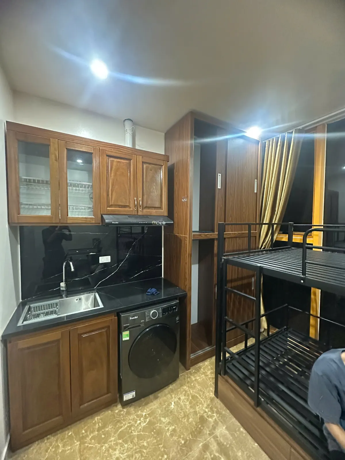 STUDIO GẦN BÁCH KINH XÂY - 99 TRƯƠNG ĐỊNH