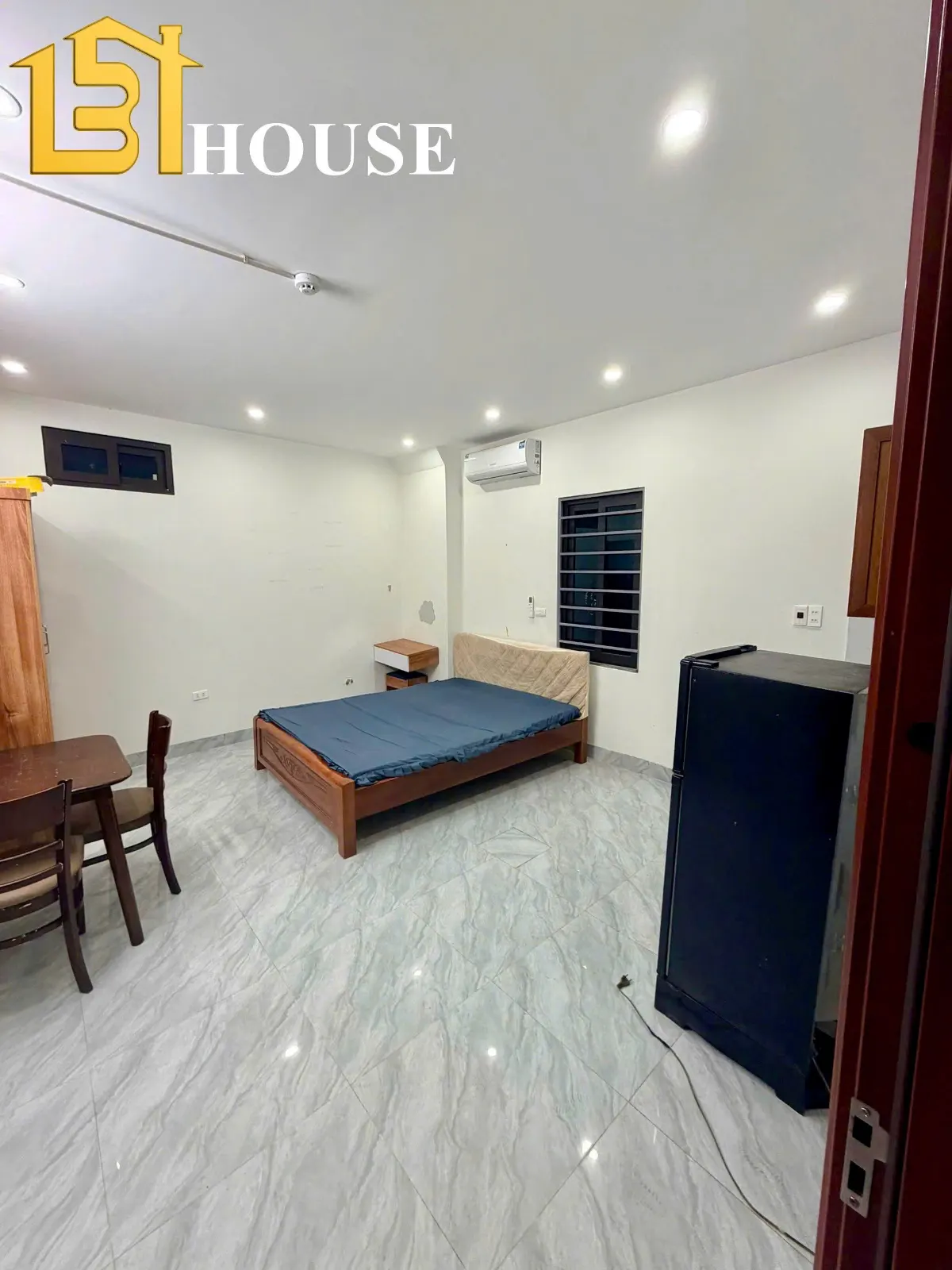 STUDIO FULL NT Ở NGÕ 255/42 CẦU GIẤY