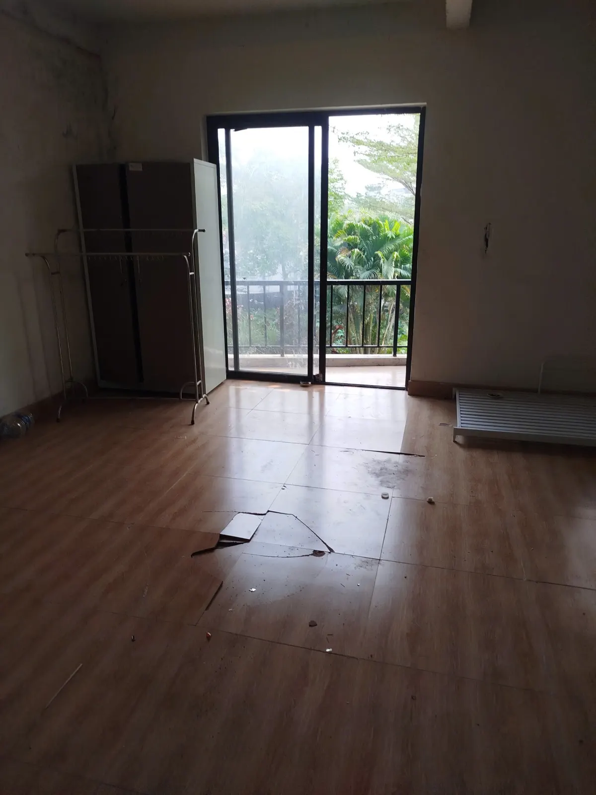 PHÒNG ĐƠN TẠI NAM 32